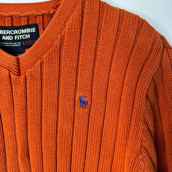 Abercrombie & Fitch Men’s Y2K Orange Ribbed Cotton V-neck Moose Logo Sweater - Picture 3 of 11